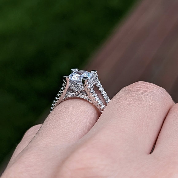 New sterling silver 925 engagement ring - Picture 5 of 9